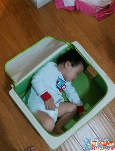 网购的男娃娃已到手，绝对的好评。(WWW.m2322.com)