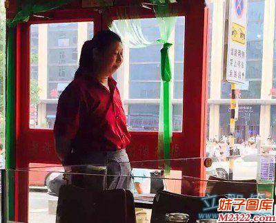 这个老板娘不好干，一看就惹不起的样子(WWW.m2322.com)
