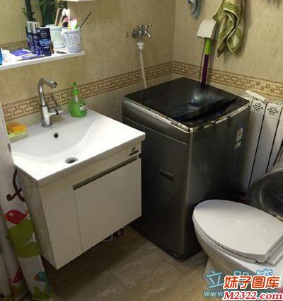 排列的这么紧凑，让你怎么上厕所(WWW.m2322.com)