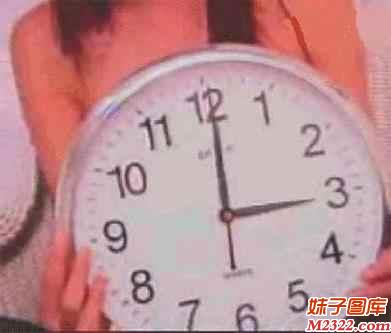 妹子光溜溜身体露出三点搞笑图片(WWW.m2322.com)