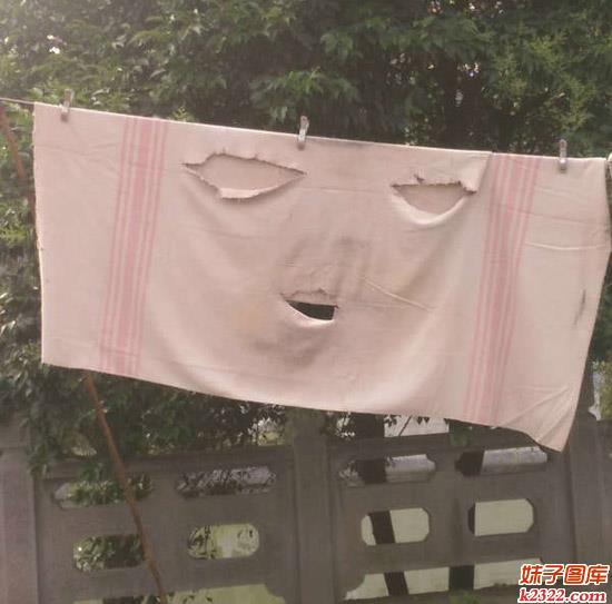 谁家的小孩弄的，这表情真是神了(WWW.m2322.com)