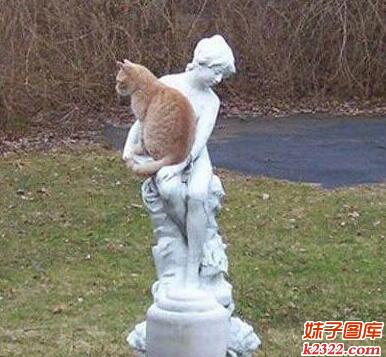 有妈妈抱着疼爱就是好啊！(WWW.m2322.com)