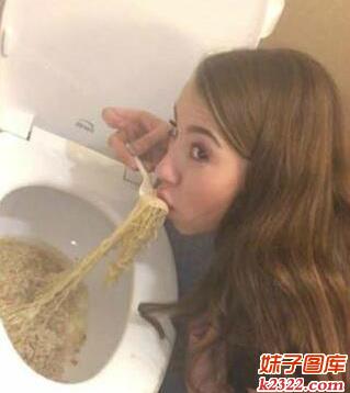这就是正宗霸道的泡面味道(WWW.m2322.com)