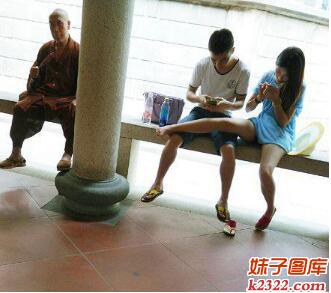 凶悍的女汉子，时刻都压男人一筹(WWW.m2322.com)
