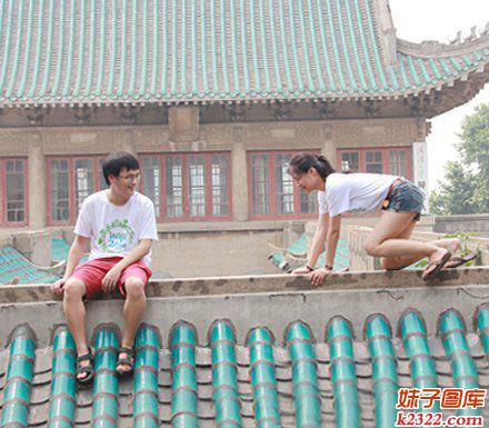 为了泡帅哥上天入地都豁出去了(WWW.m2322.com)