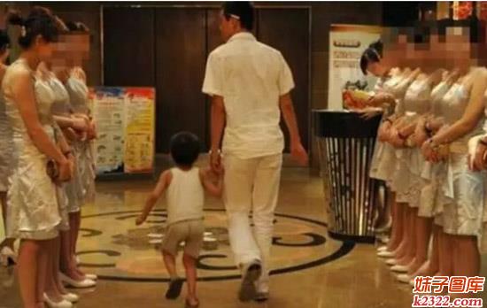 孩子，爸爸今天就带你见见世面征服女人(WWW.m2322.com)