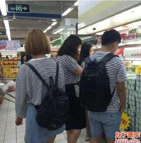 堪称最容易撞衫的单品衣服，你还敢买吗？(WWW.m2322.com)