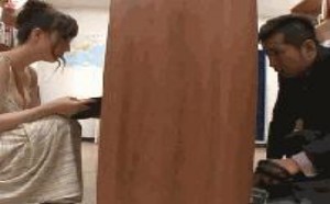 书店内透视眼镜偷窥美女gif图片