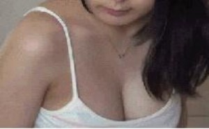 美女的奶奶让帅哥亲动态图视频