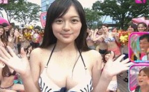 叫我小肉肉，美女现场换衣服,看傻了