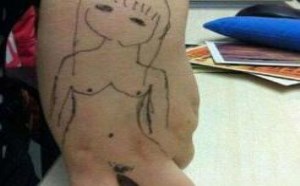 光屁屁的女人图片：有了这个神器，天天撸到天亮