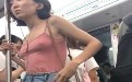 妹子不要这样穿,你让我坐过5站了都不愿下车 妹子不要这样穿,你让我坐过5站了都不愿下车