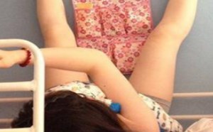 本美女已准备好了，随时等着你上
