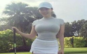 美女打这球，练就了好身材哈