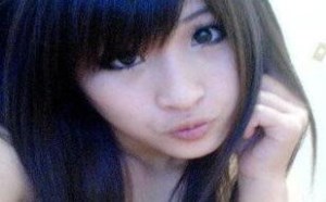 漂亮的美眉为何总是弄得伤痕累累