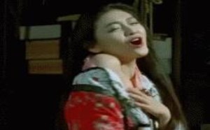 空虚寂寞美女卖弄风骚求男人领回家