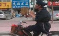 济公穿越到现代竟成为骑自行车高手 济公穿越到现代竟成为骑自行车高手