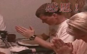 美女的胸长背上了吗？幽默搞笑图片笑死人！Big图槽07 