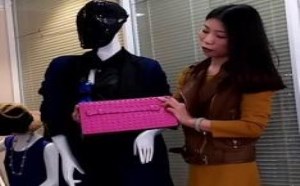提高美女气质白领服饰包包搭配技巧 美女特训班11