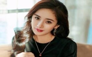 李治廷恋情曝光？与神秘美女同返家中过夜 20190726