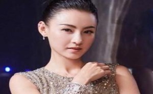 范冰冰与男友人亲密交谈 杜海涛获美女送拥抱20191231