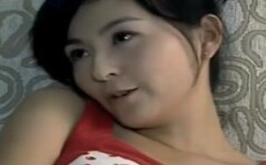 喝酒能壮胆，小伙把平时没对美女做的事情全做了