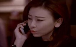 女追男隔层纱 为何美女总裁不能大胆追求真爱呢？